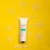 کرم ضد آفتاب با فاکتور حفاظتی 50 (SPF 50) مناسب پوست معمولی ام ان دی 40 میلیلیتر